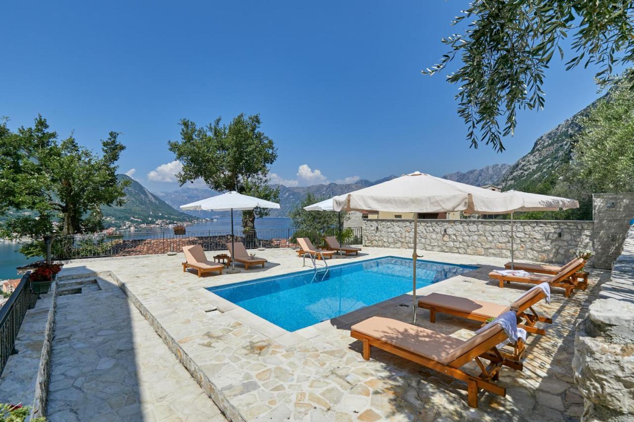 Our Sunset Apartments With Pool And Sea View Kotor Exteriér fotografie