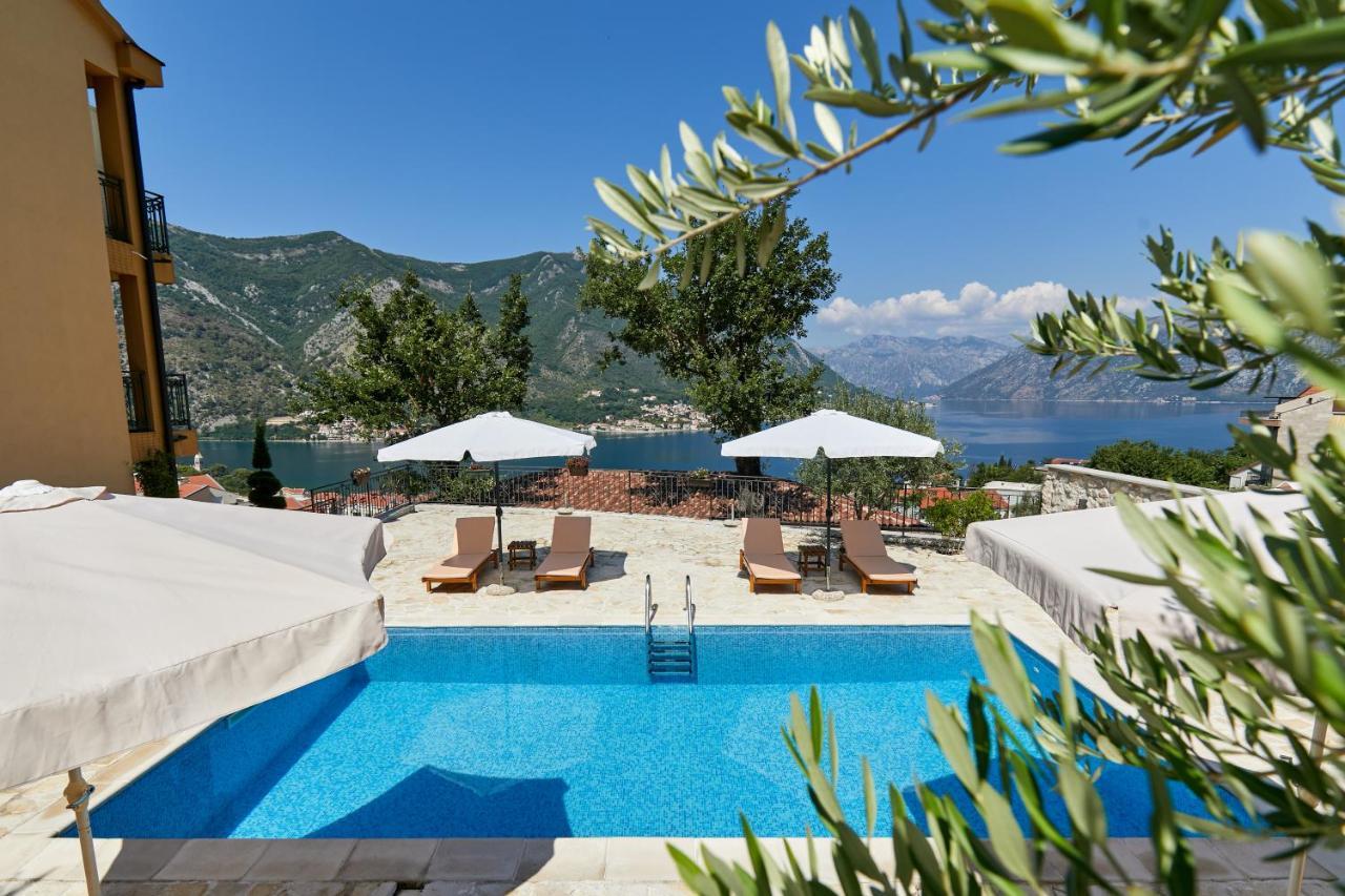 Our Sunset Apartments With Pool And Sea View Kotor Exteriér fotografie