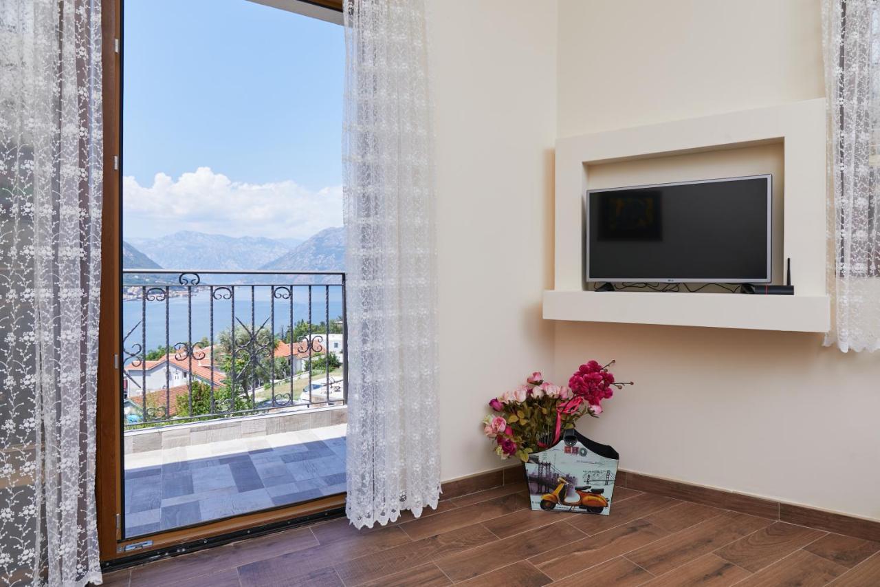 Our Sunset Apartments With Pool And Sea View Kotor Exteriér fotografie