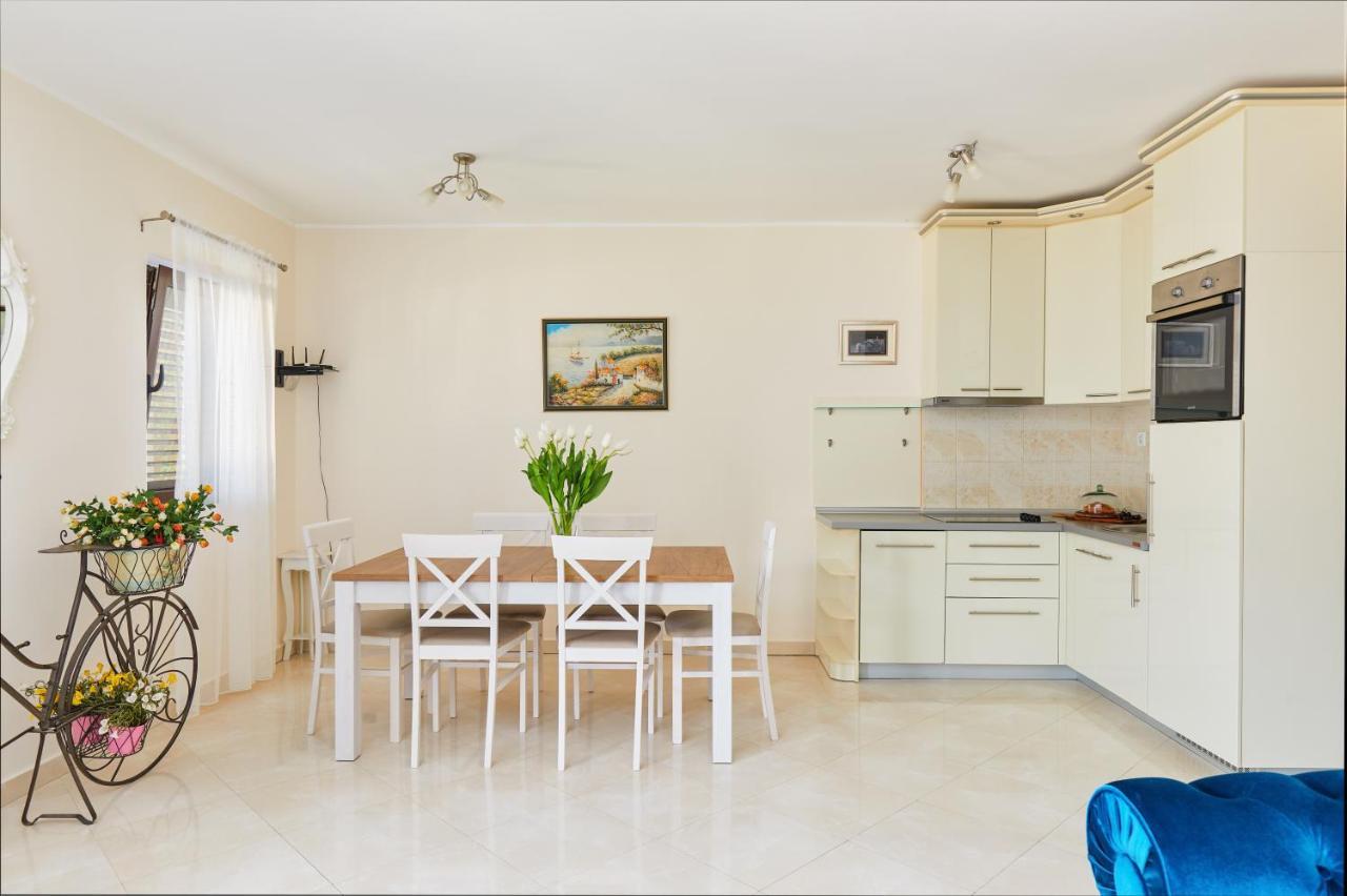 Our Sunset Apartments With Pool And Sea View Kotor Exteriér fotografie